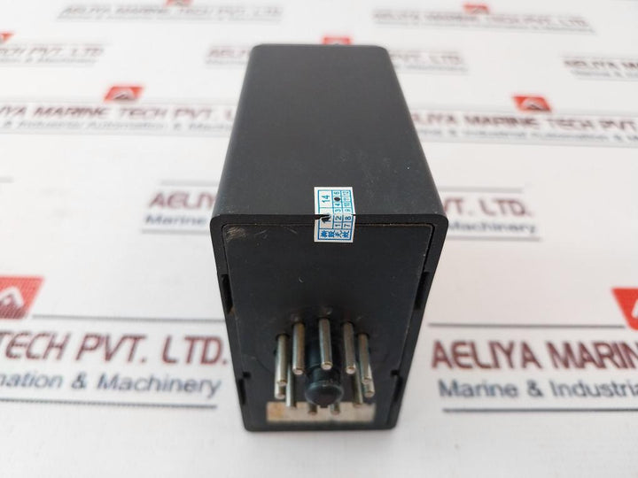 PD-132 Single Channel Vehicle Loop Detector with MT740 Base AC220V