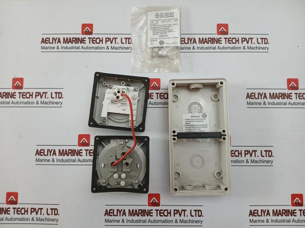 Pdl 56Cv313 Single Pole Combination Switch Socket 56 Series 50Hz