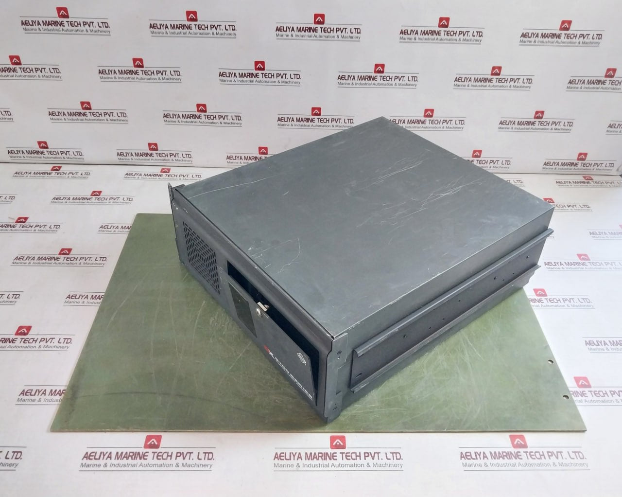 Pelco Dx8116-250 16 Channel Hybrid Video Recorder 100-240V 50/60Hz