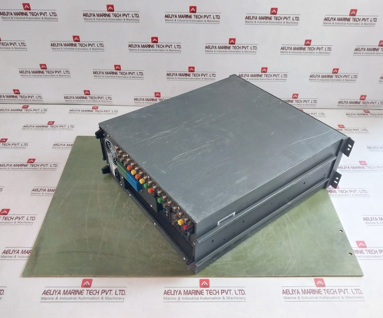 Pelco Dx8116-250 16 Channel Hybrid Video Recorder 100-240V 50/60Hz