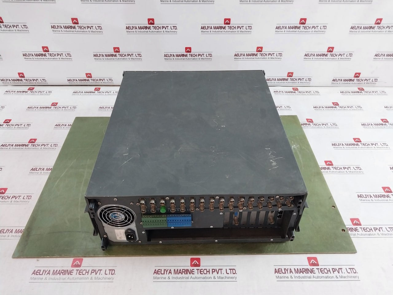 Pelco Dx8116-250 Digital Video Recorder Dx 8100 Series 100-240V 50/60Hz Ver: 1.2