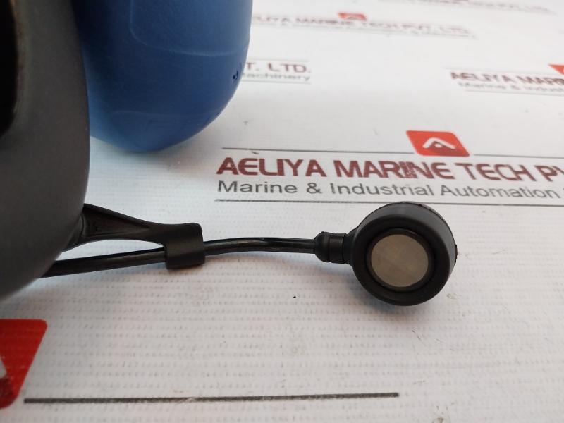 Peltor Mt7H79F-50 High Attenuation Headset Se-331 02 425-04 B 33792