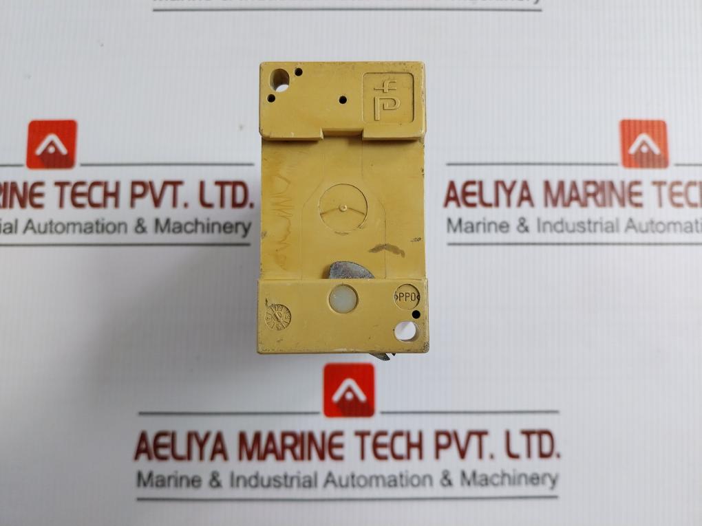 Pepperl+Fuchs Isolated Switching Amplifier Barrier 125Mw Part No We77/Ex1
