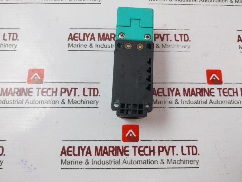 Pepperl+Fuchs Nj20+U1+W 36684S Proximity Switch Sensor 20-253Vac 45-65Hz
