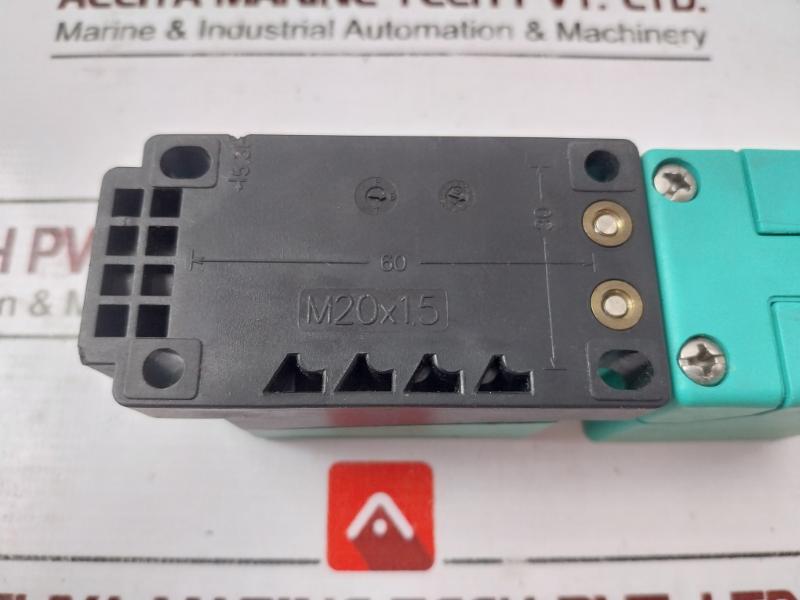 Pepperl+Fuchs Nj20+U1+W 36684S Proximity Switch Sensor 20-253Vac 45-65Hz