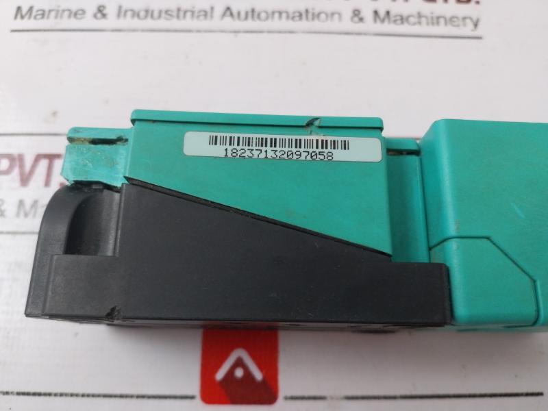 Pepperl+Fuchs Nj20+U1+W 36684S Proximity Switch Sensor 20-253Vac 45-65Hz