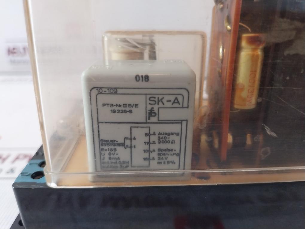 Pepperl+Fuchs We70/Ex1/A Intrinsically Safe Control Unit 220V 4A 500W