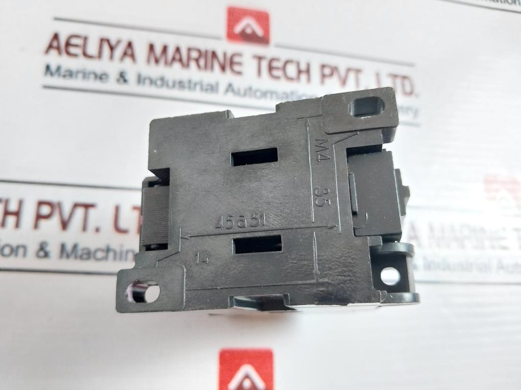 Petercem Kos 8 Auxiliary Contact Block 500V 50/60 Hz