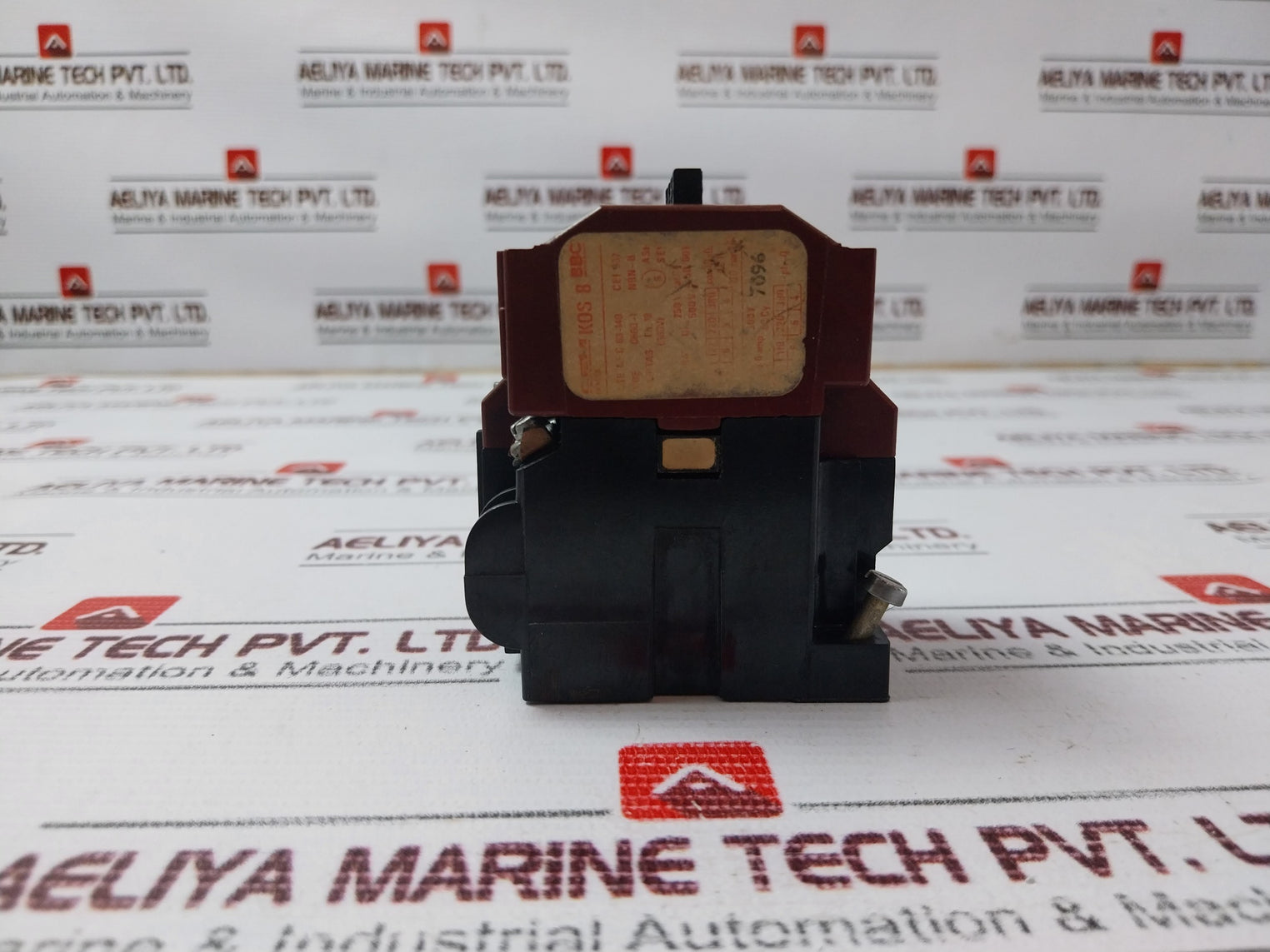 Petercem Kos 8 Contactor Relay 500V 50/60Hz