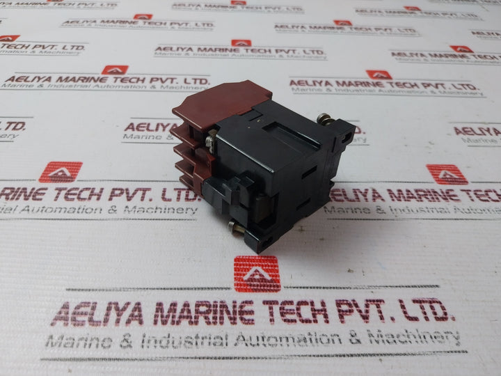 Petercem Kos 8 Contactor Relay 500V 50/60Hz