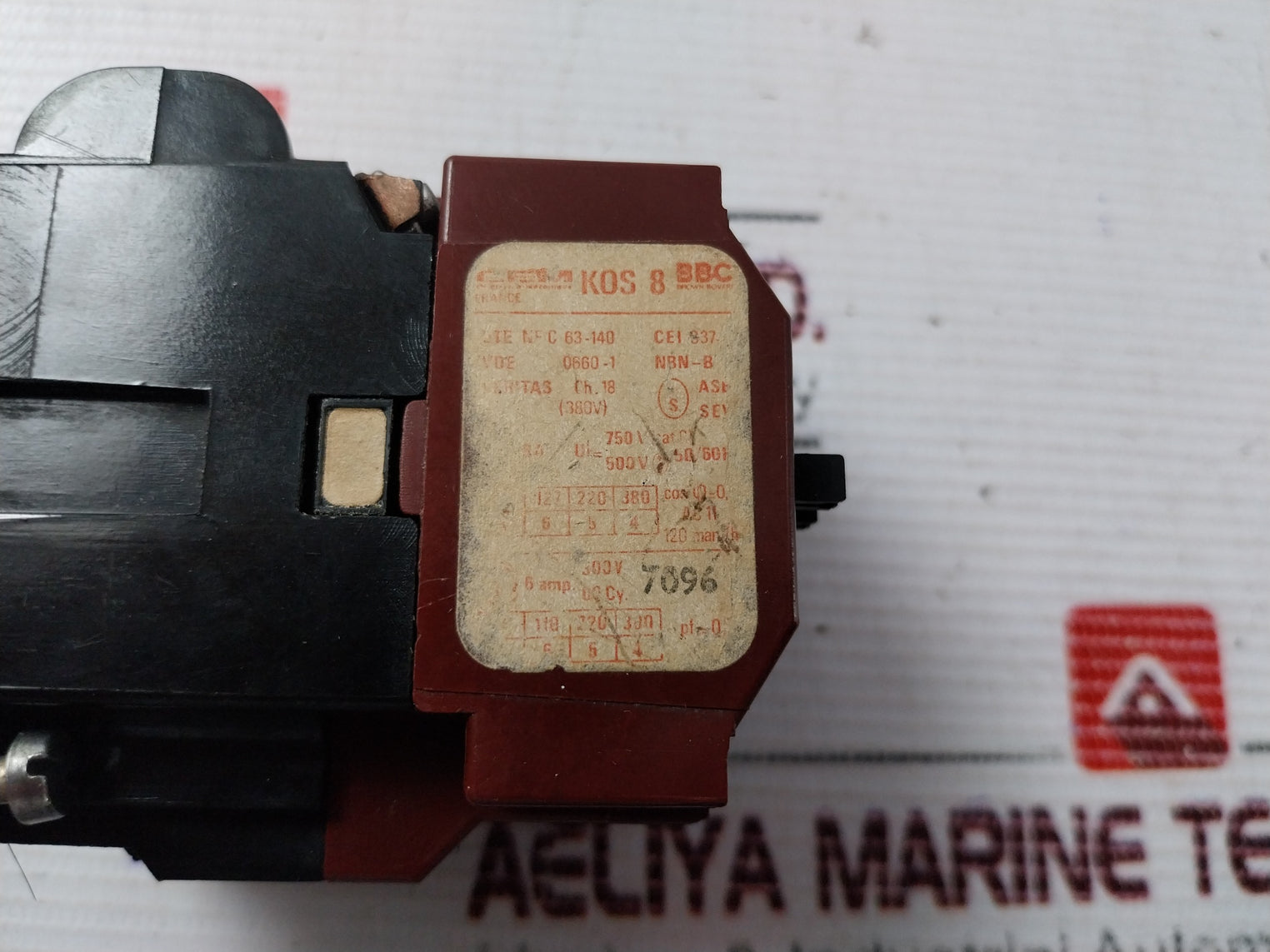 Petercem Kos 8 Contactor Relay 500V 50/60Hz