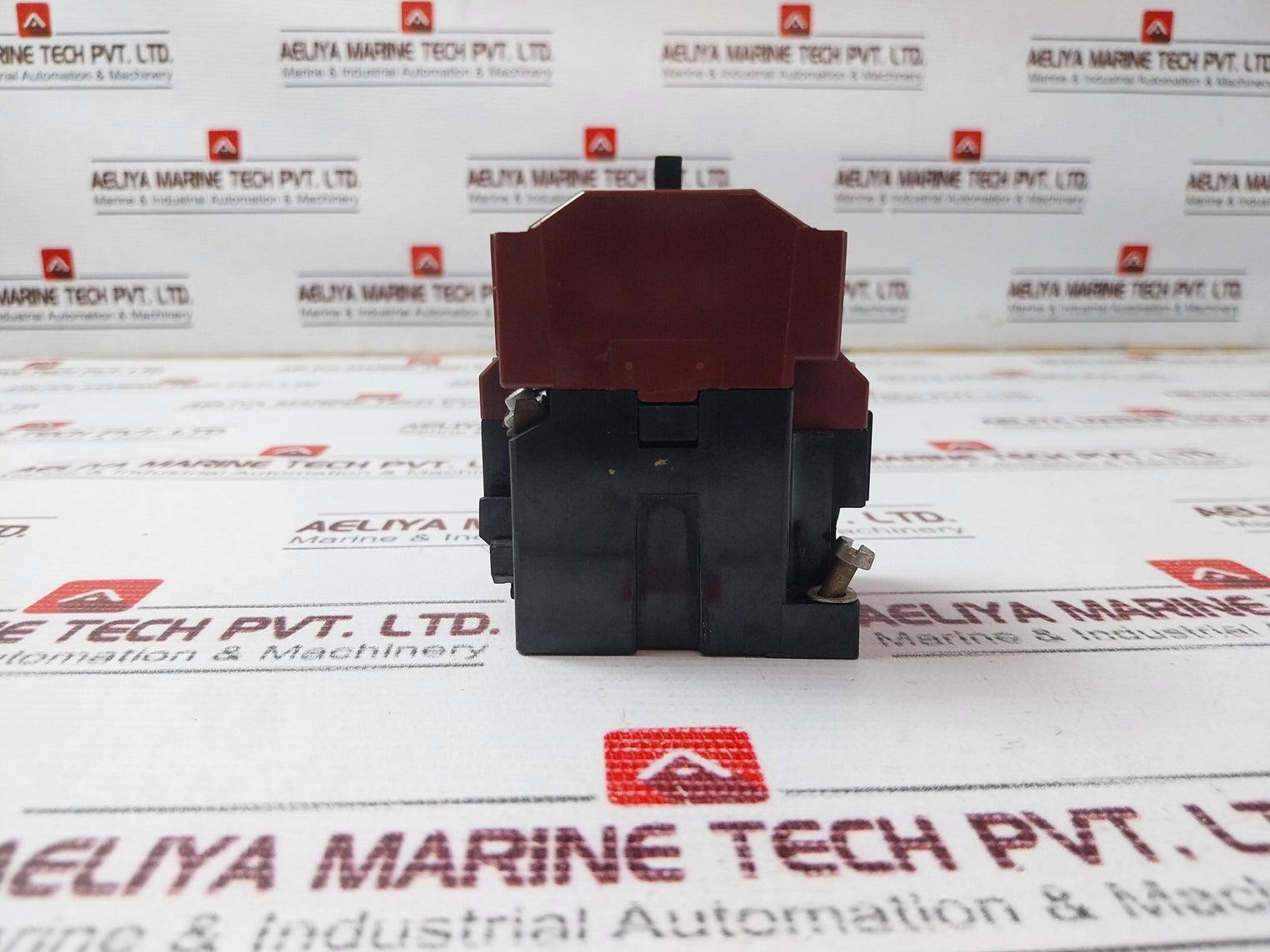 Petercem Kos 8 Contactor Relay 500V 50/60Hz