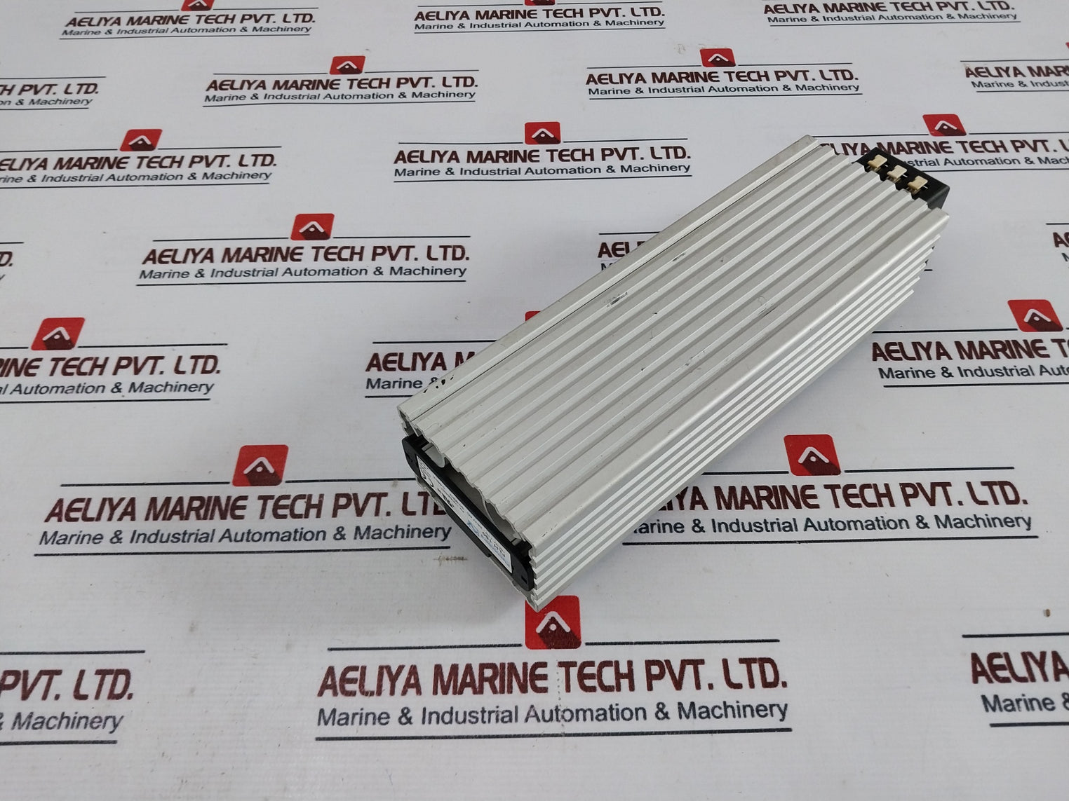 Pfannenberg FLH 150 Radiant Heater 17015005007 IP20 150W 110-250Vac 50/60Hz