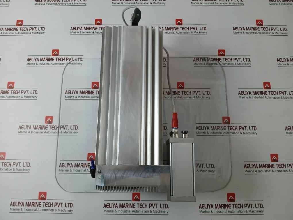 Pfeiffer Pm P04 550 Turbo Vacuum Pump Splitflow 310 60000 1/Min 1000Hz