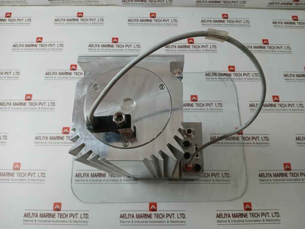 Pfeiffer Pm P04 550 Turbo Vacuum Pump Splitflow 310 60000 1/Min 1000Hz