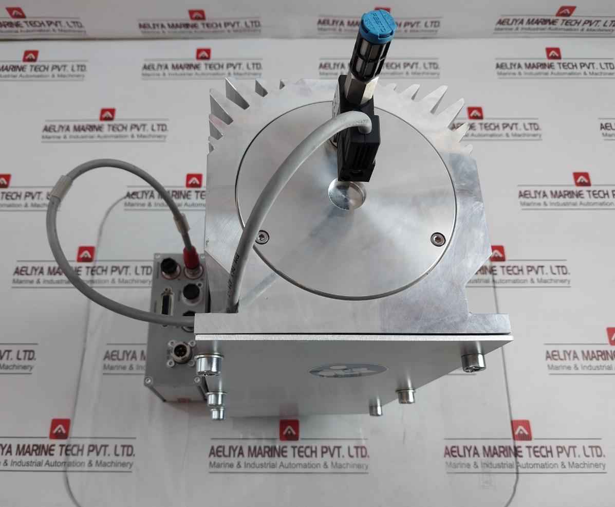 Pfeiffer Pm P04 550 Vacuum Pump Splitflow 310 3P 60000 1/Min 1000 Hz