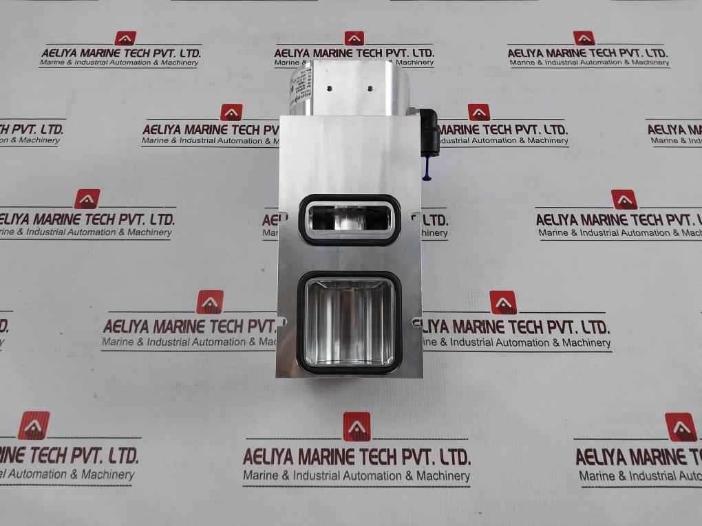 Pfeiffer Splitflow 80 Turbomolecular Vacuum Pump 1500 Hz Tc110 90000 1/Min