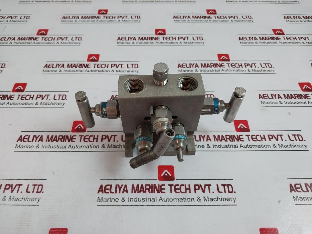 Pgi M-652Sct 316 Stainless Steel Pneumatic Manifold Valve 1Nstr