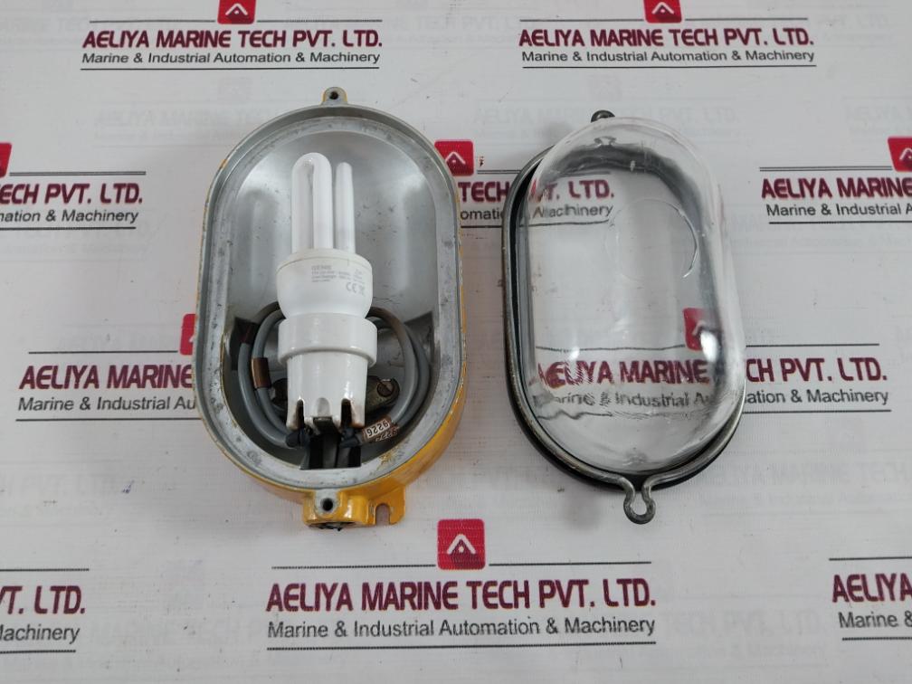 Philips 11W Cfl Light With Protective Housing 220-240V 50-60Hz 80Ma
