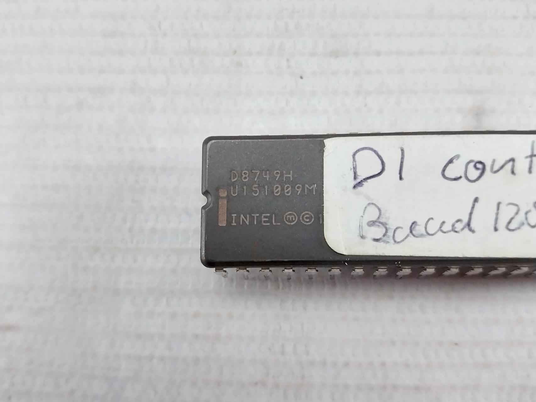 Philips Eeproms-erasable Programmable Read-only Memory Set 7L9827