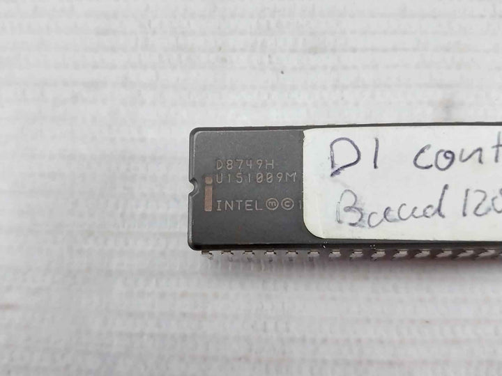 Philips Eeproms-erasable Programmable Read-only Memory Set 7L9827