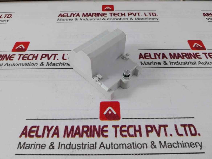 Phoenix Connect 10 Way Terminal Block