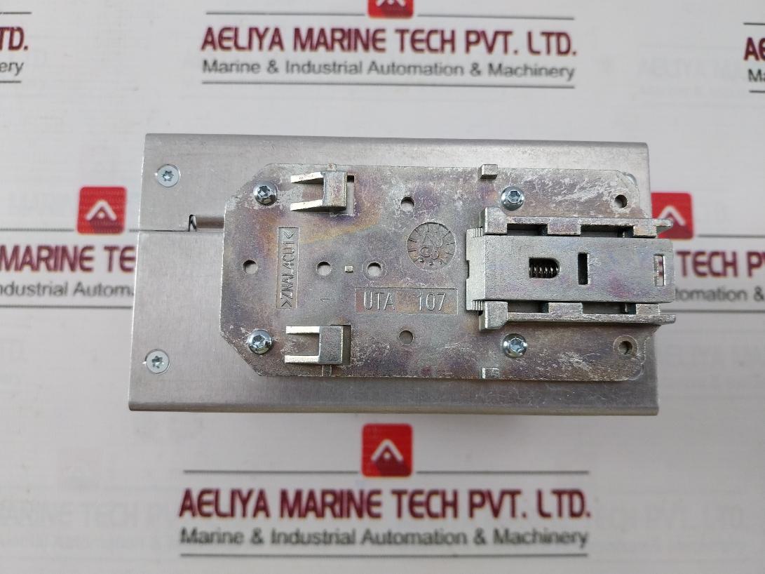 Phoenix Contact 1046805 Dc Converter Power Supply Unit Quint4-ps/24Dc/24Dc/20/Sc