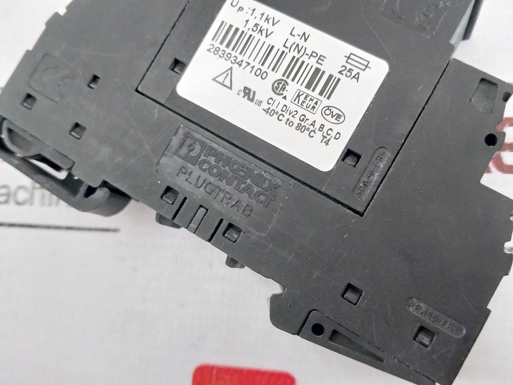 Phoenix Contact 2839347100 Type 3 Surge Protection Plug Pt 2-pe/S 230Ac-st