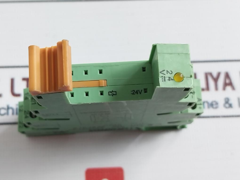 Lot Of 4X Phoenix Contact 2967015 Relay Base Plc-bsc-24Dc/21-21