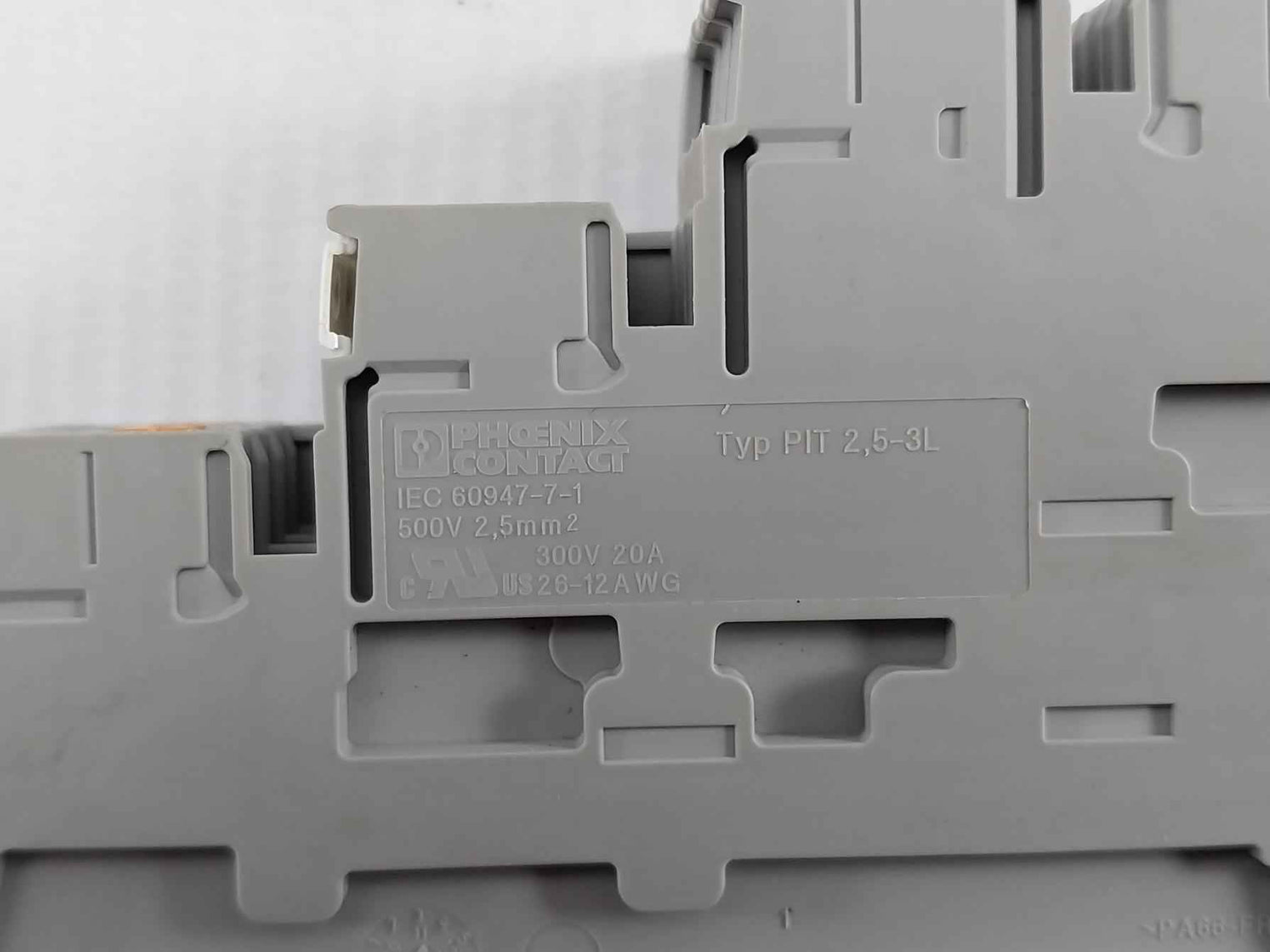 Phoenix Contact D-pit 2.5-3L Din Rail Terminal Block 500V 2.5Mm2