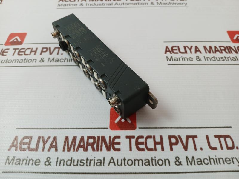 Phoenix Contact Flm Dio 8/4 M8 Fieldline Modular 179 Dec Hw 02 24V