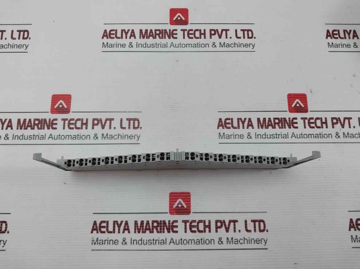 Phoenix Contact Marshalling Panel Zrv 8 (1 Box=10 Pcs) New