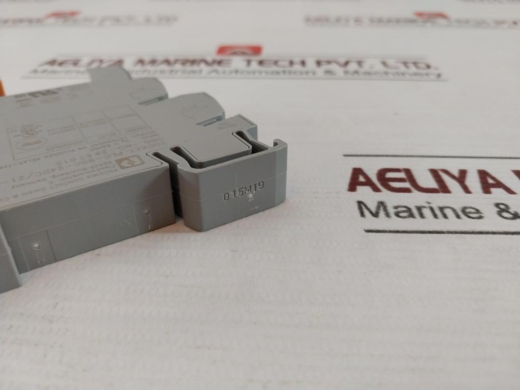 Lot Of 2X Phoenix Contact Plc-bsc-24Dc/21-21 Relay Base 24Vdc 080520 015M19 24V