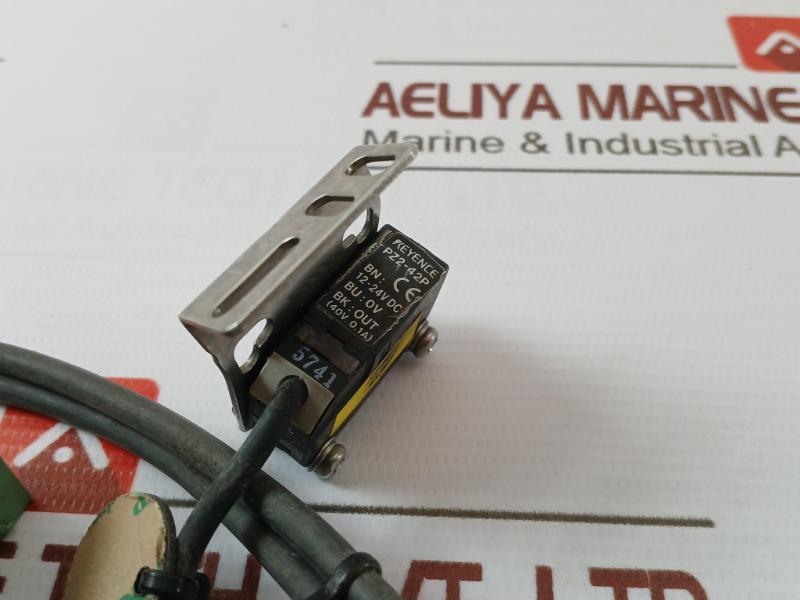 Phoenix Contact Sacb-6/3-l-m12-m8 Distributor Box 400V Ac12 10A 12-24Vdc