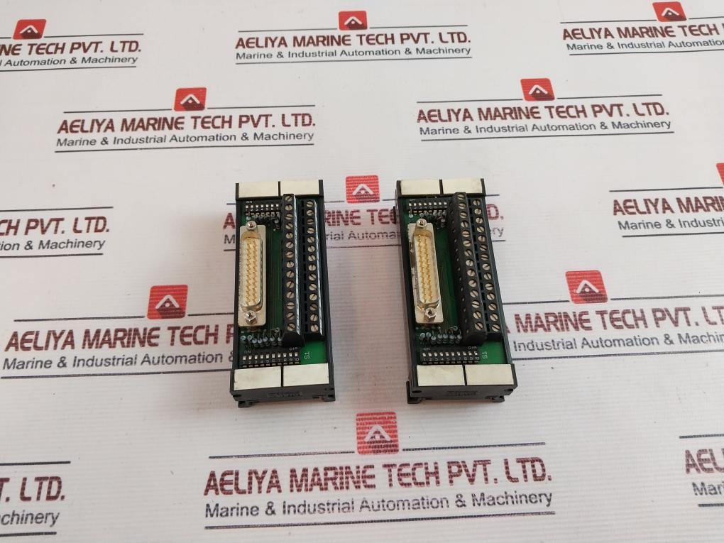 Phoenix Contact Um 45-d25Sub/S/Switch/Bk/So495 Interface Module