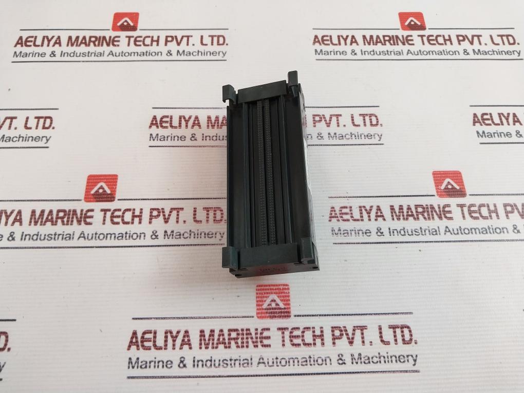 Phoenix Contact Um 45-d25Sub/S/Switch/Bk/So495 Interface Module