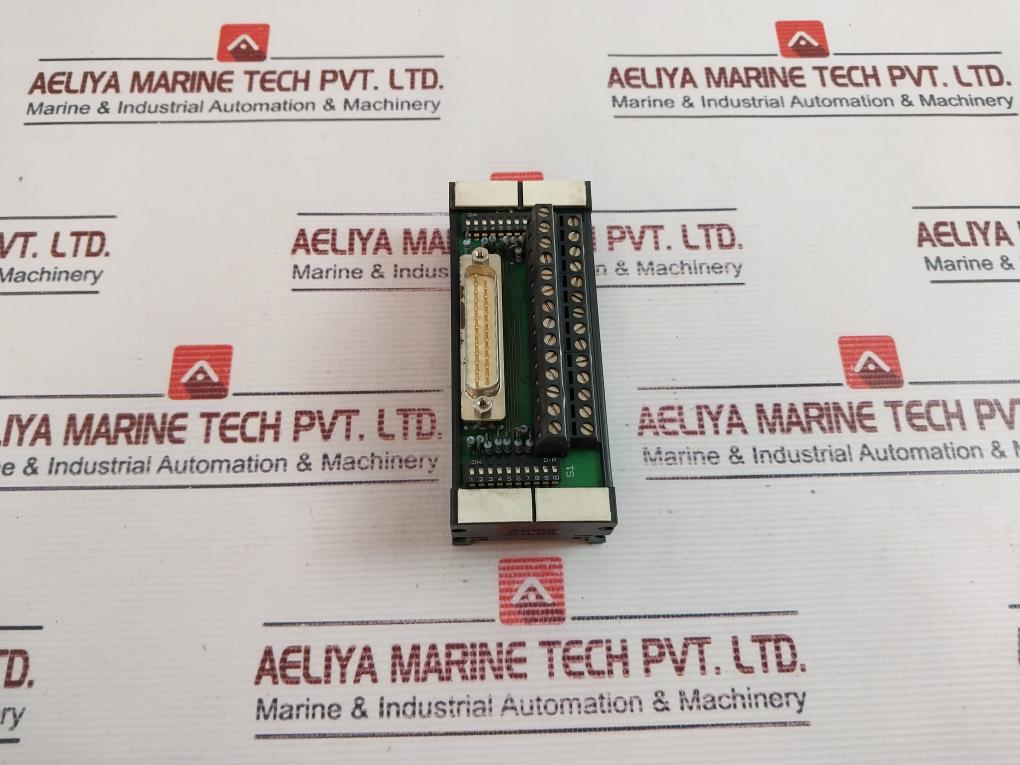 Phoenix Contact Um 45-d25Sub/S/Switch/Bk/So495 Interface Module