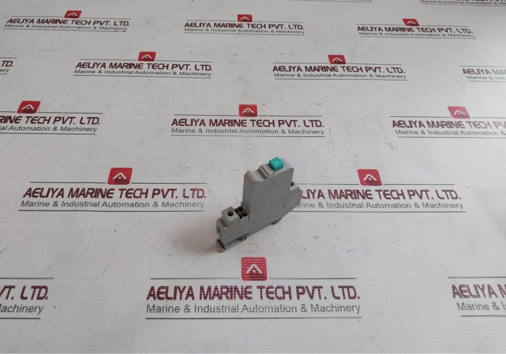 Phoenix Contact Ut 6-tmc M 2A Thermal-magnetic Device Circuit Breaker 50/60Hz