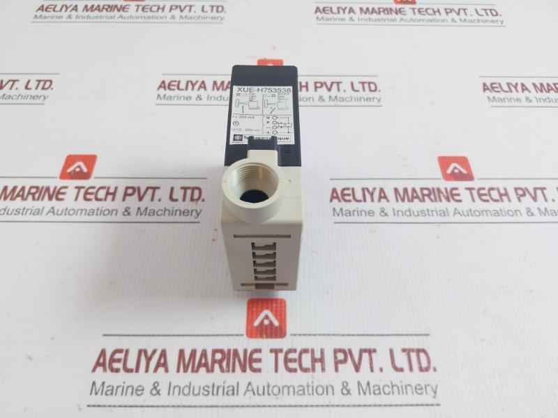 Photoelectric Detector Sensor Xue-h753538 Telemecanique