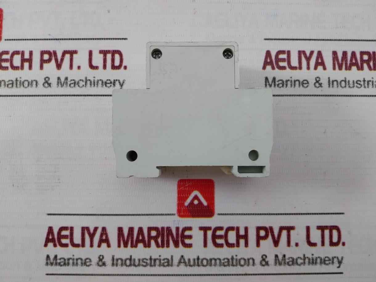 Picc 10-16A Universal Industrial Socket 250V