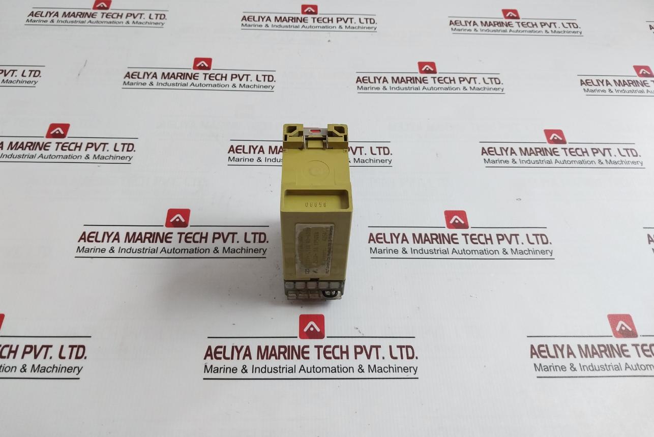 Pilz Pf-1Nk Safety Relay 110V 3-5Va 40-60Hz 0.04-10S