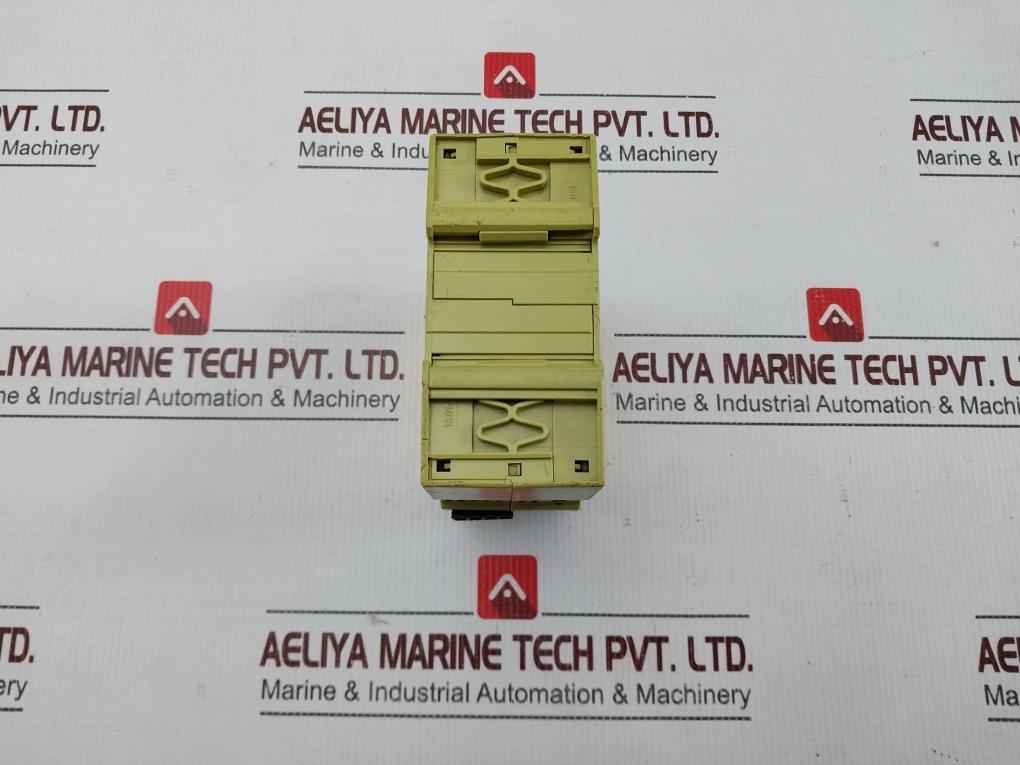 Pilz Pnoz S30 C 24-240Vacdc 2N/O 2N/C Safety Relay 24-240Vac/Dc 9.0Va 5.5W