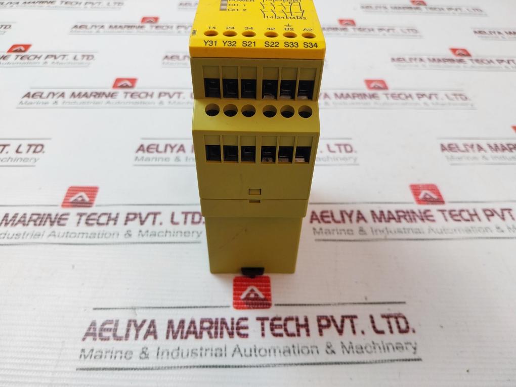 Pilz Pnoz X3 230Vac 24Vdc Safety Relay 774318 50-60Hz