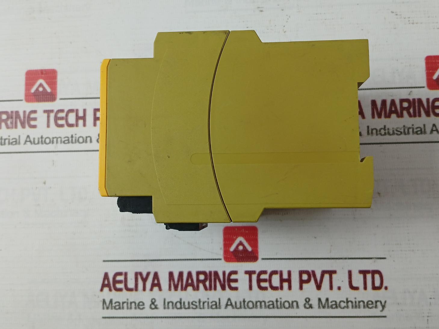 Pilz Pnoz X9P 24Vdc 100-240Vacdc 7No Safety Relay 8,5Va 5,5W 50-60Hz 230V 5,0A