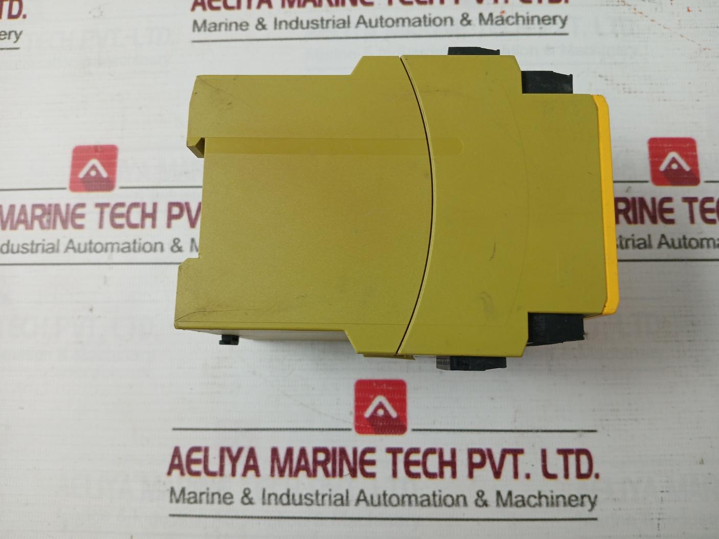 Pilz Pnoz X9P 24Vdc 7N/O 2N/C 2So Safety Relay 240V 8A 2000Va 19909