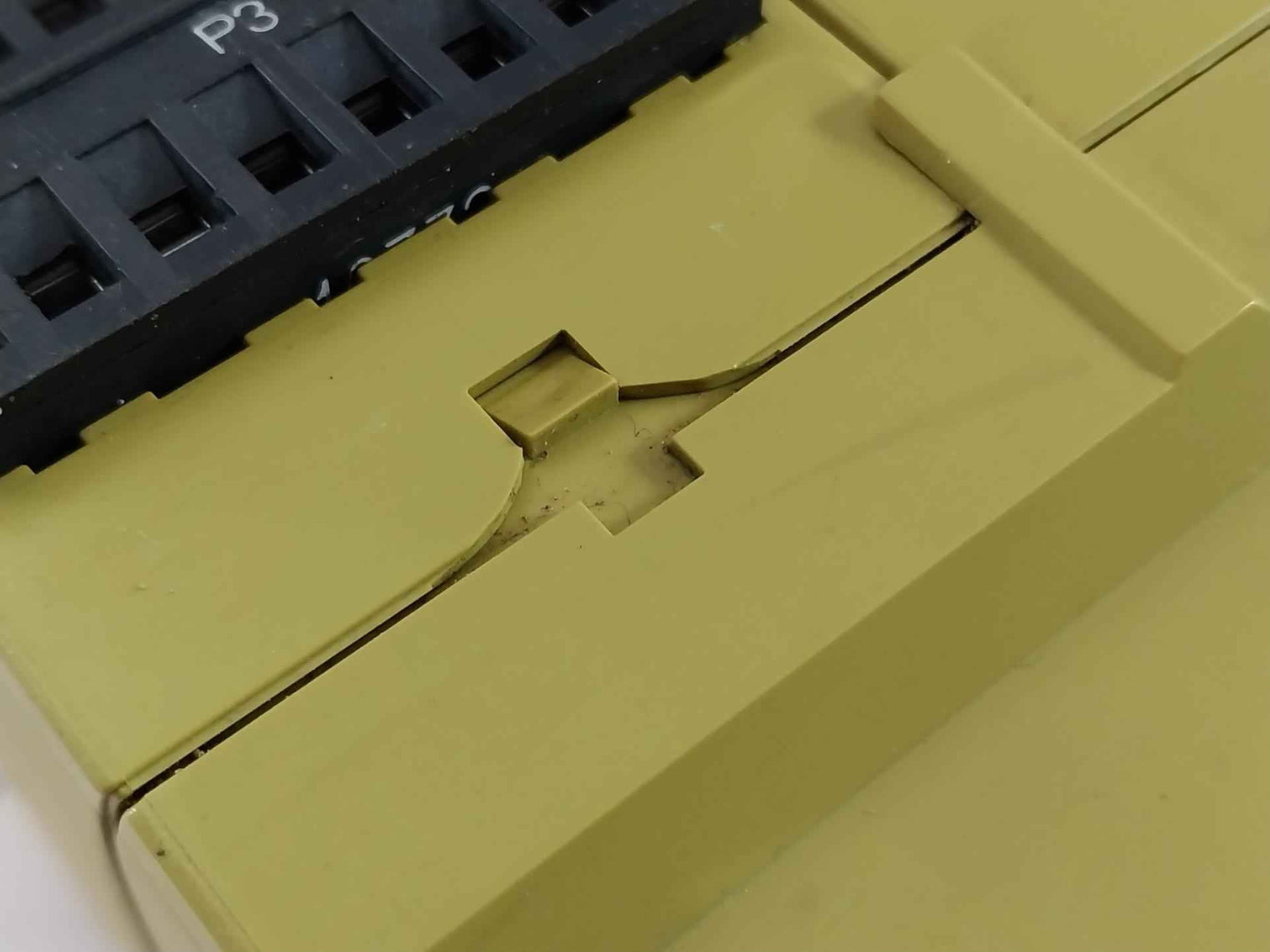 Pilz Pnoz X9P 24Vdc 7N/O 2N/C 2So Safety Relay 24Vdc 5.5W