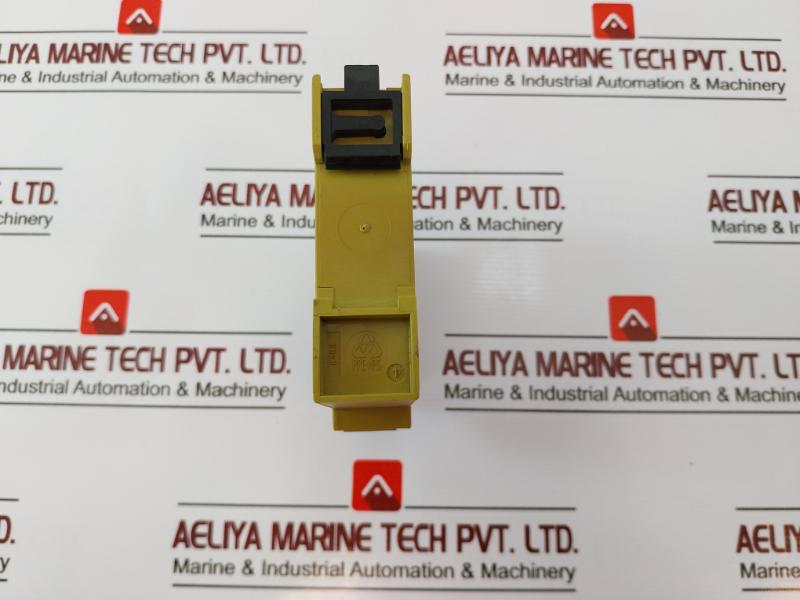 Pilz Pze X4 24Vdc 4N/O Safety Relay Module Id No. 774585, 24 Vdc, A010321