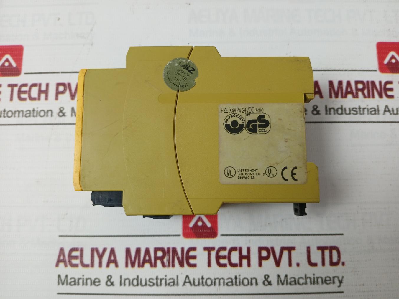Pilz Pze X4Vp4 24Vdc 4N/O Safety Relay Expansion Module 777586 2W 230V 5A 24V 4A