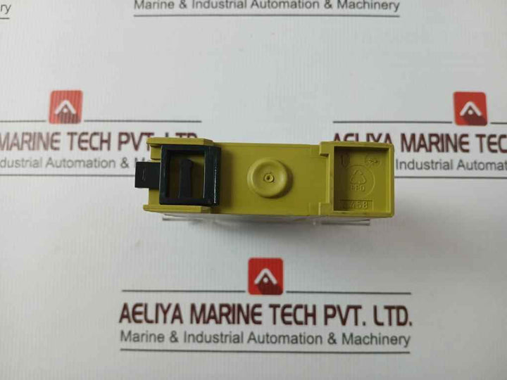 Pilz S1Mo Ex 110Vac 2C/O Monitoring Relay 110 Vac 3.5 Va