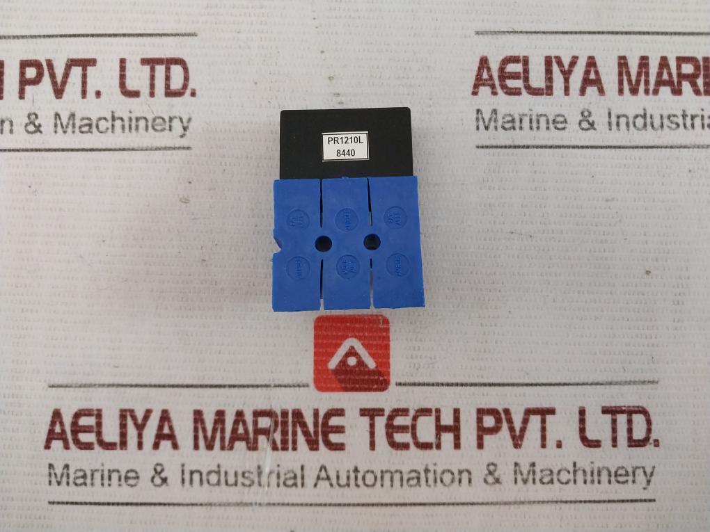 Plasmatronics Pr1210L Solar Regulator 10Amp 12V 8440 14.2 V